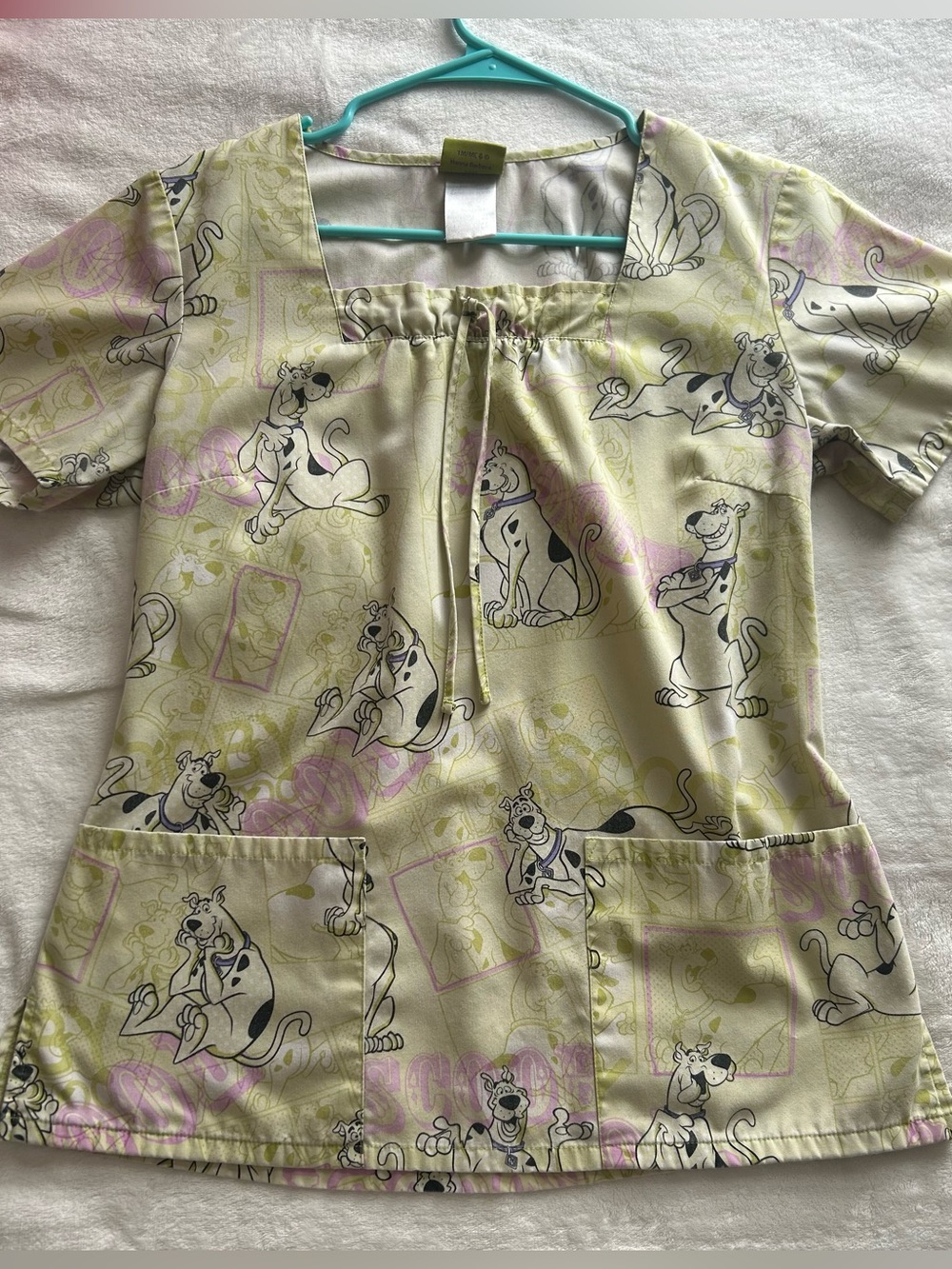 Scooby-Doo Vintage Medical Scrub Top with Pockets